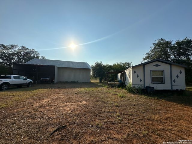 19366 BENTON CITY RD, Somerset, TX 78069