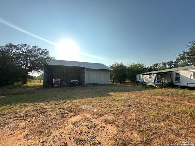 19366 BENTON CITY RD, Somerset, TX 78069