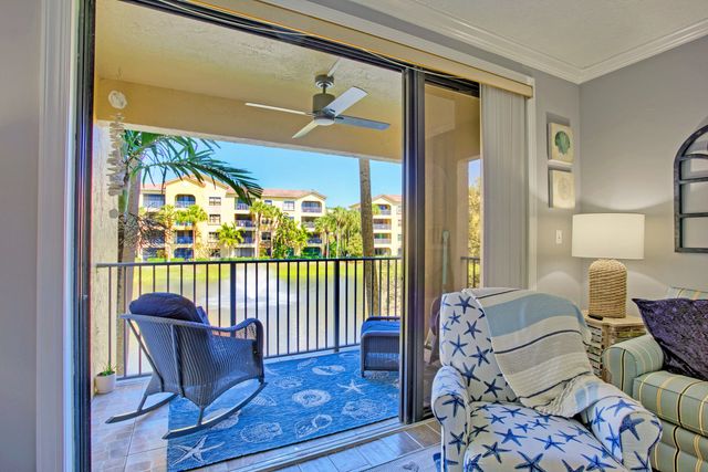 400 Uno Lago Drive 204, Juno Beach, FL 33408