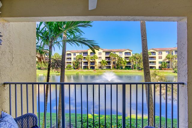 400 Uno Lago Drive 204, Juno Beach, FL 33408