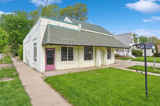 4000-4002 11th Street, Des Moines, IA 50313
