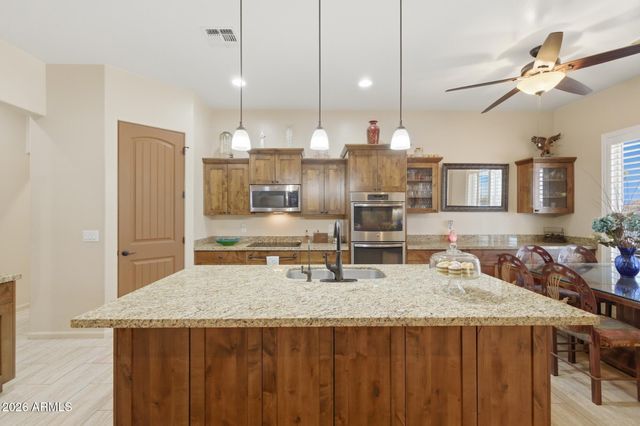 14645 W HEDGEHOG Place, Surprise, AZ 85387