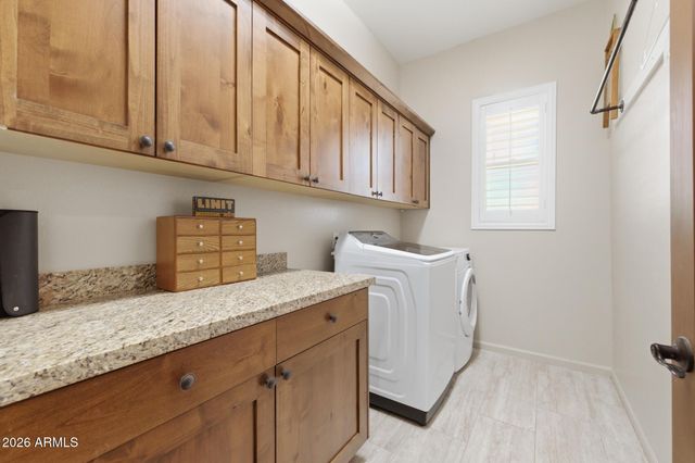 14645 W HEDGEHOG Place, Surprise, AZ 85387
