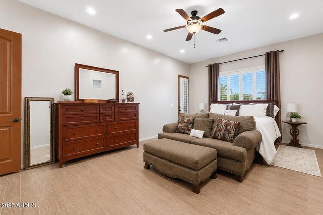 14645 W HEDGEHOG Place, Surprise, AZ 85387