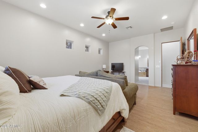 14645 W HEDGEHOG Place, Surprise, AZ 85387