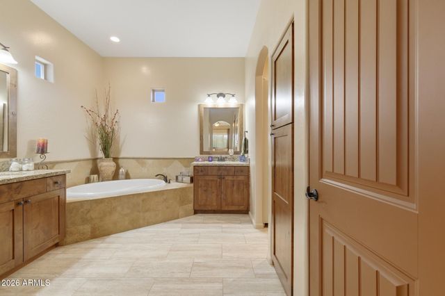14645 W HEDGEHOG Place, Surprise, AZ 85387