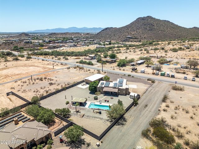 14645 W HEDGEHOG Place, Surprise, AZ 85387