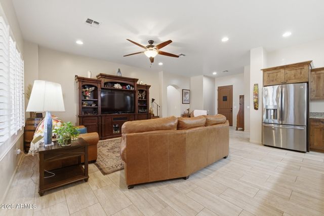 14645 W HEDGEHOG Place, Surprise, AZ 85387