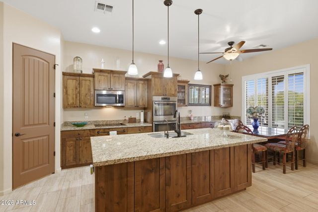 14645 W HEDGEHOG Place, Surprise, AZ 85387