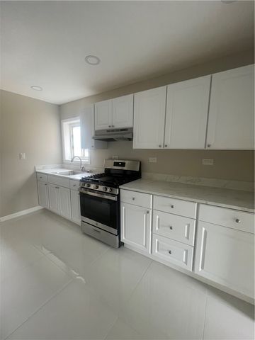 2616 Kenview Dr, Lower Burrell, PA 15068