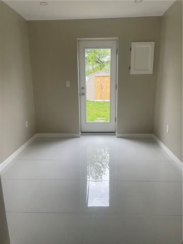 2616 Kenview Dr, Lower Burrell, PA 15068