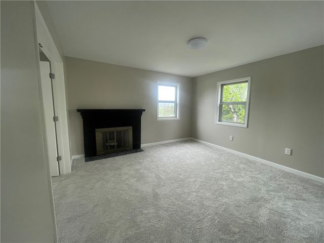 2616 Kenview Dr, Lower Burrell, PA 15068