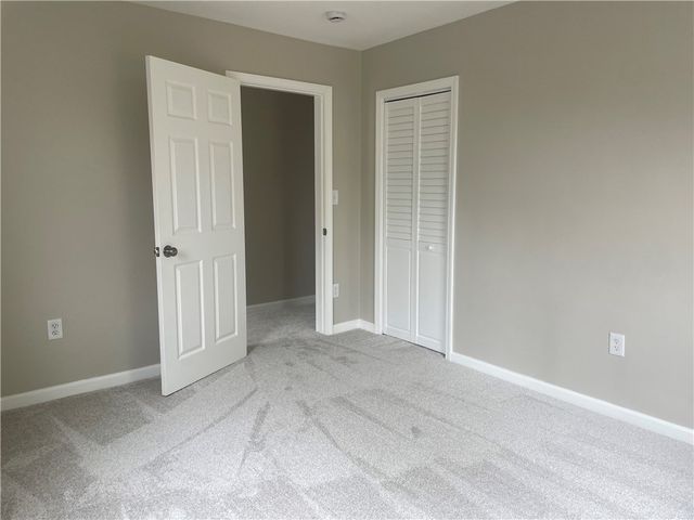 2616 Kenview Dr, Lower Burrell, PA 15068