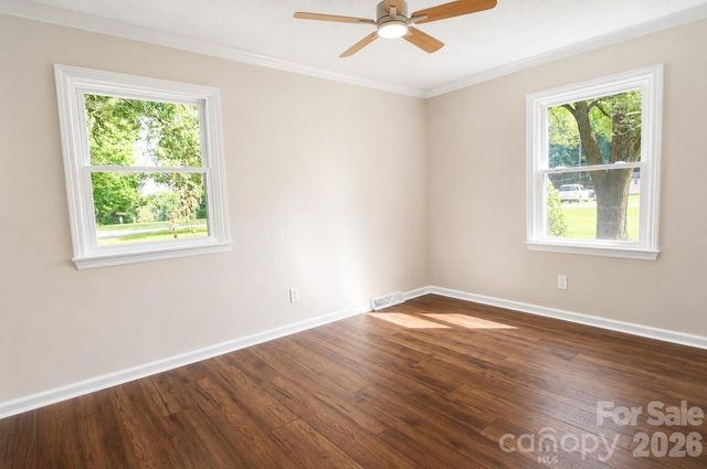 2914 Dresden Drive, Gastonia, NC 28054