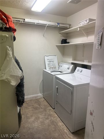 6645 Beach Plum Way, Las Vegas, NV 89156