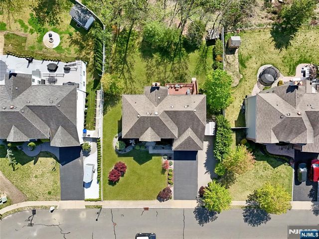 727 Maidenstone Drive, Brick, NJ 08724
