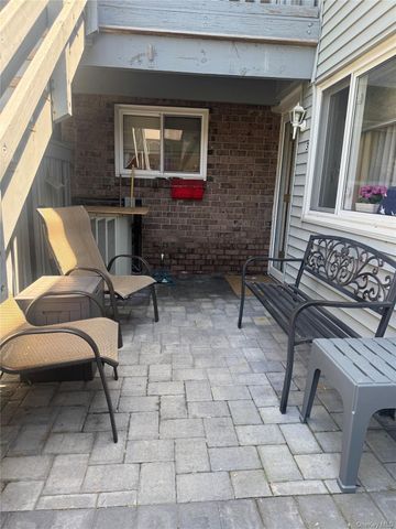 31 Feller Drive, Central Islip, NY 11722
