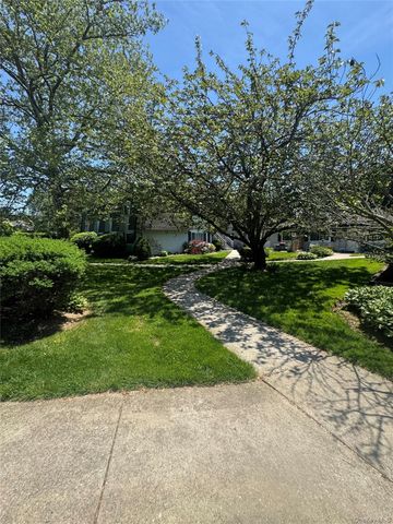 31 Feller Drive, Central Islip, NY 11722
