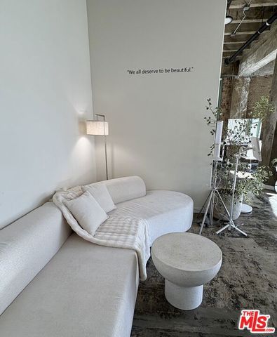 711 S Olive Street 505, Los Angeles, CA 90014