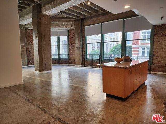 711 S Olive Street 505, Los Angeles, CA 90014