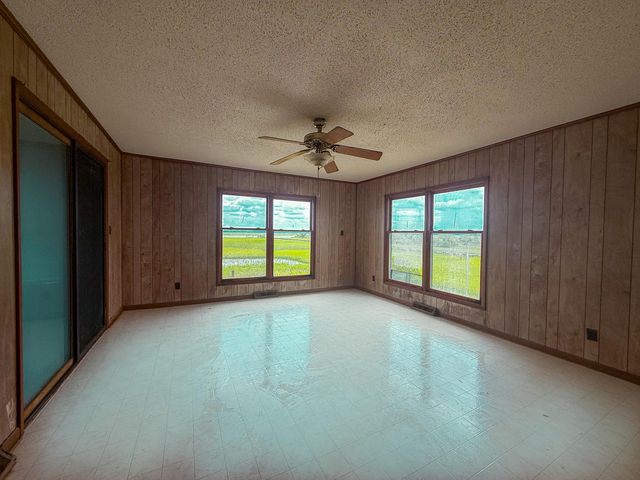 720 E Erie Avenue, Folly Beach, SC 29439