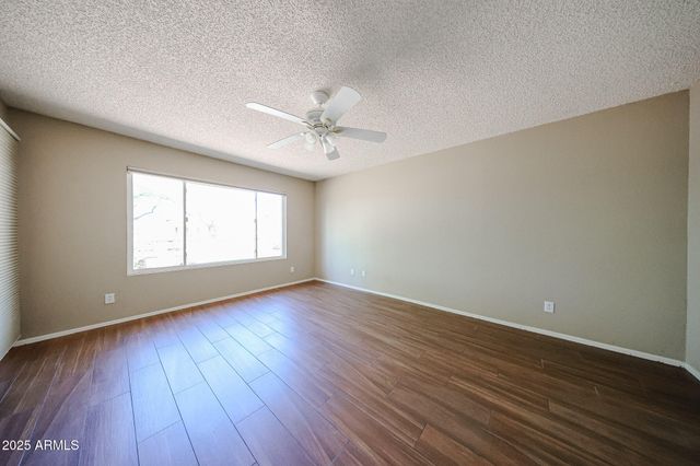 6926 S OAKMONT Drive, Chandler, AZ 85249