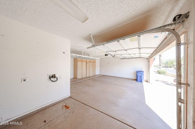 6926 S OAKMONT Drive, Chandler, AZ 85249