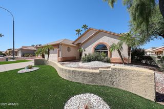 6926 S OAKMONT Drive, Chandler, AZ 85249