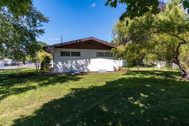 2329 23rd STREET S, La Crosse, WI 54601