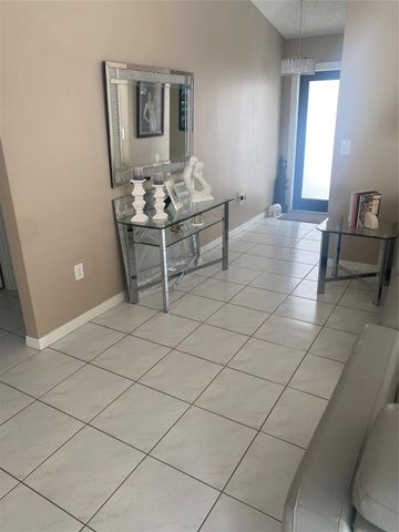 16322 SW 76th Street, Miami, FL 33193