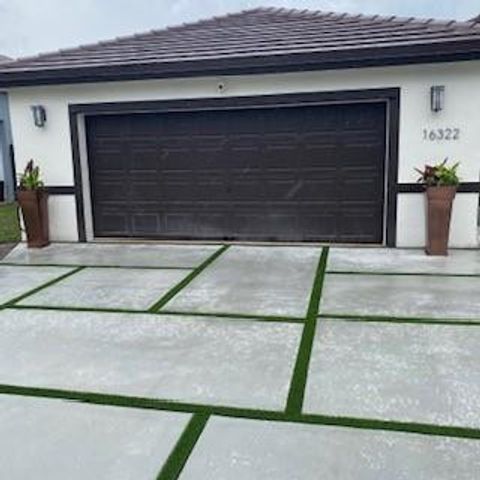 16322 SW 76th Street, Miami, FL 33193