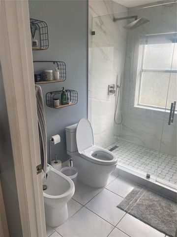 16322 SW 76th Street, Miami, FL 33193