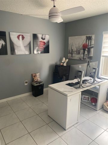 16322 SW 76th Street, Miami, FL 33193