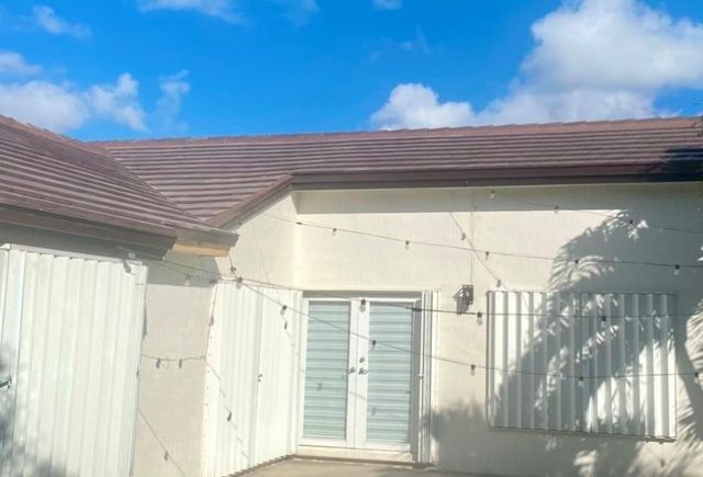 16322 SW 76th Street, Miami, FL 33193