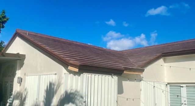 16322 SW 76th Street, Miami, FL 33193