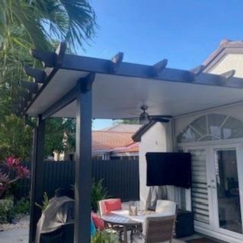 16322 SW 76th Street, Miami, FL 33193