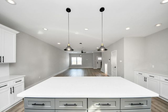 807 Avenue J, Conroe, TX 77301