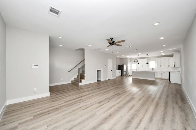 807 Avenue J, Conroe, TX 77301