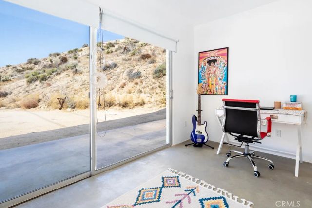 6595 Pioneertown Road, Yucca Valley, CA 92284