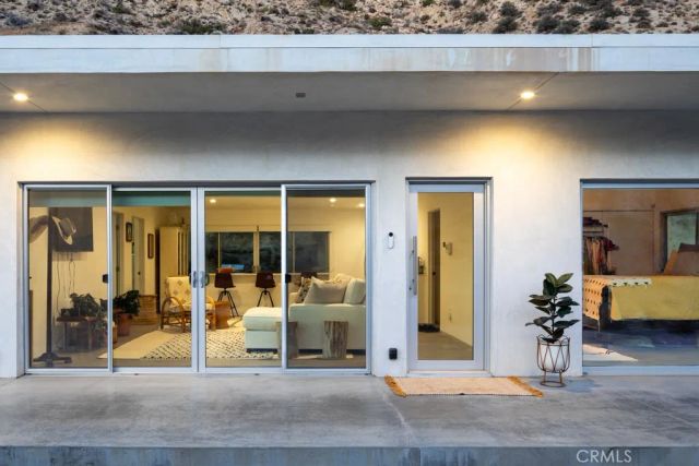6595 Pioneertown Road, Yucca Valley, CA 92284