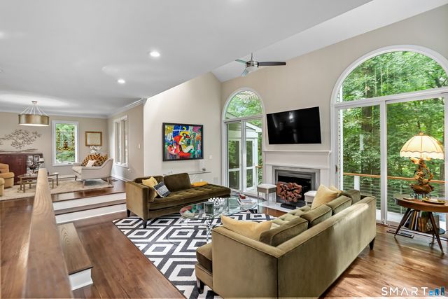 10 Cannon Brook Lane 10, Norwalk, CT 06851
