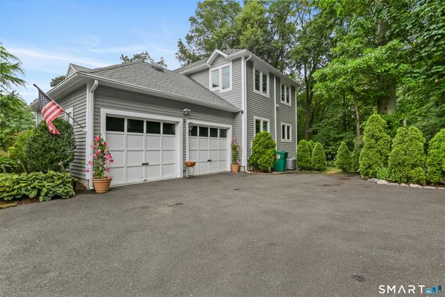 10 Cannon Brook Lane 10, Norwalk, CT 06851
