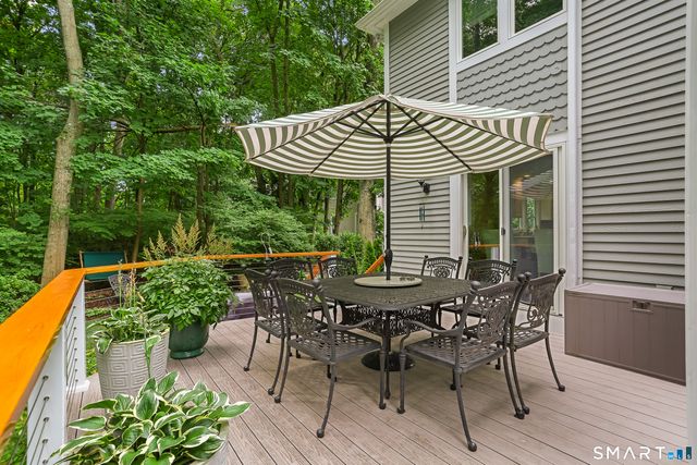 10 Cannon Brook Lane 10, Norwalk, CT 06851
