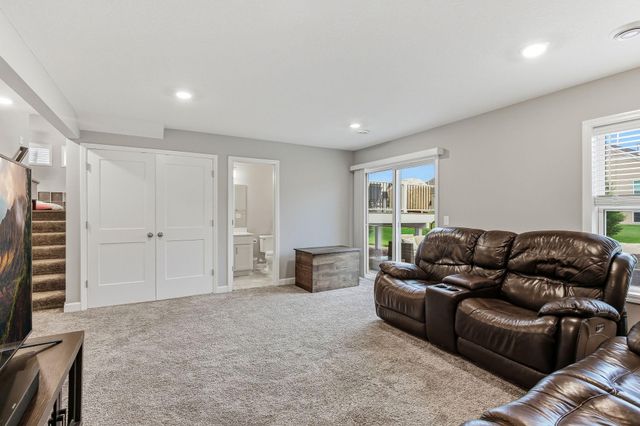 6709 91st Street S, Cottage Grove, MN 55016