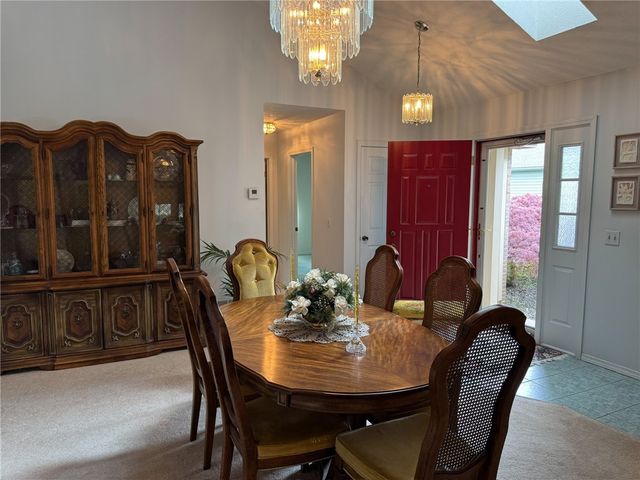 21 English Station Road, Greece, NY 14616