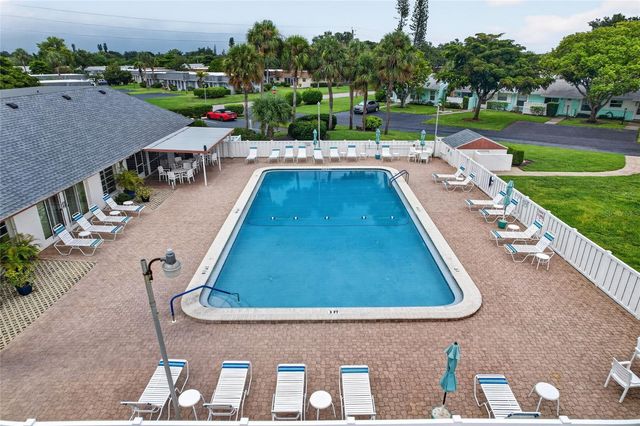 3603 41ST STREET W 3603, Bradenton, FL 34205
