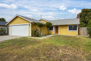 4105 Deerbrook Dr, Sacramento, CA 95823