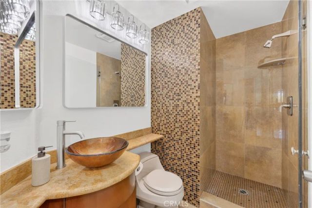 517 Shadow Ln, Simi Valley, CA 93065
