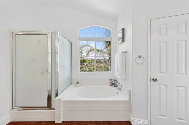517 Shadow Ln, Simi Valley, CA 93065