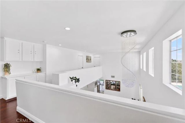 517 Shadow Ln, Simi Valley, CA 93065